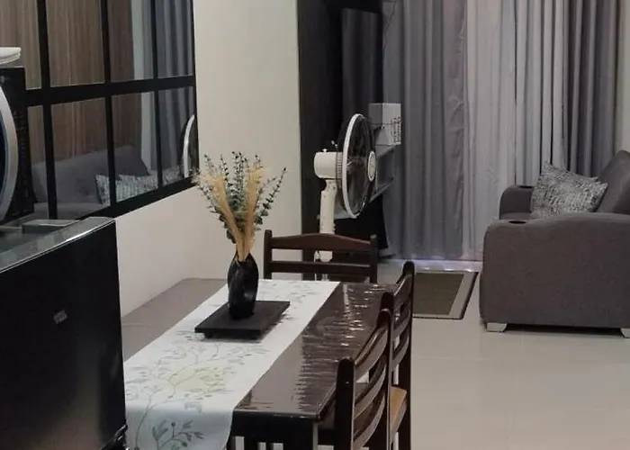 Mamaraine's Haven Apartahotel